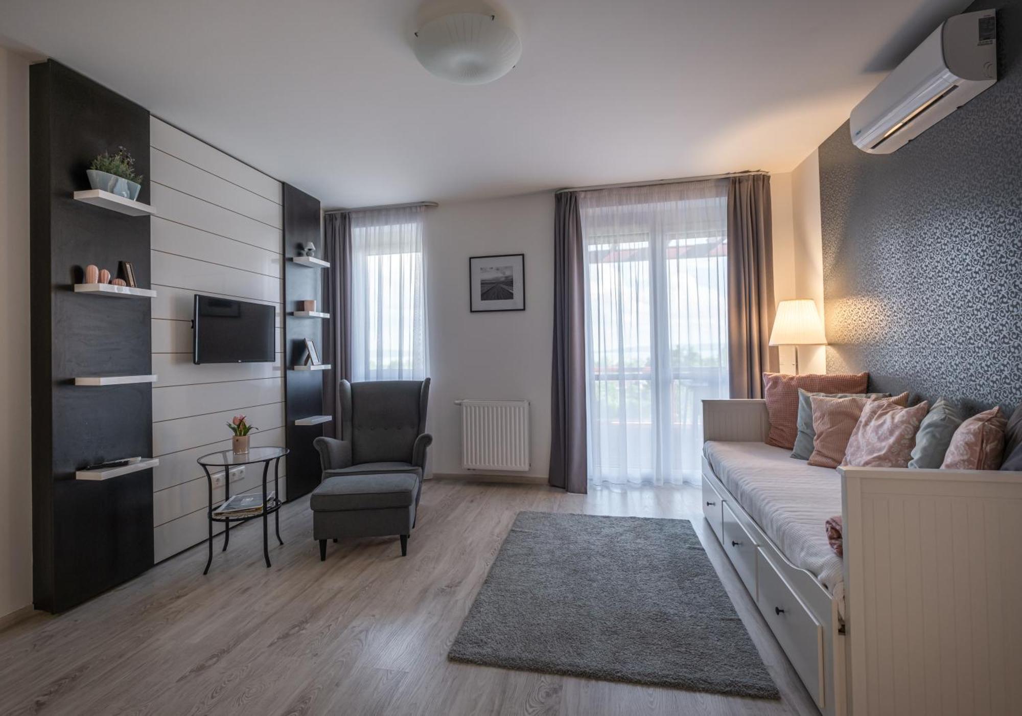 Aranymandula Apartmanok Балатонакалі Екстер'єр фото